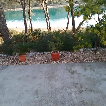 By The Sea Cove Mala Lamjana, Ugljan - 16481 Apartmán Kali