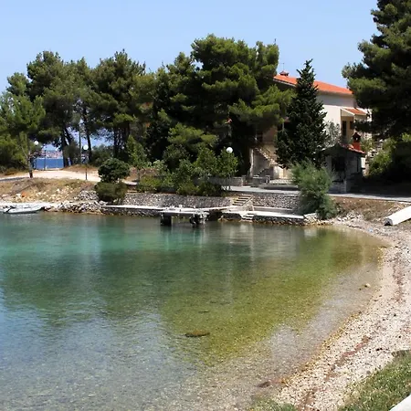 Apartment By The Sea Cove Mala Lamjana, Ugljan - 16481