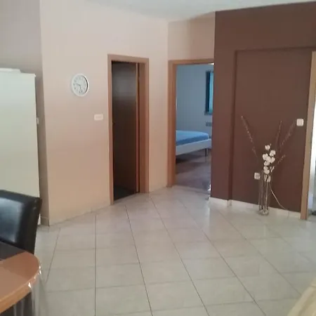 Apartment By The Sea Cove Mala Lamjana, Ugljan - 16481 *